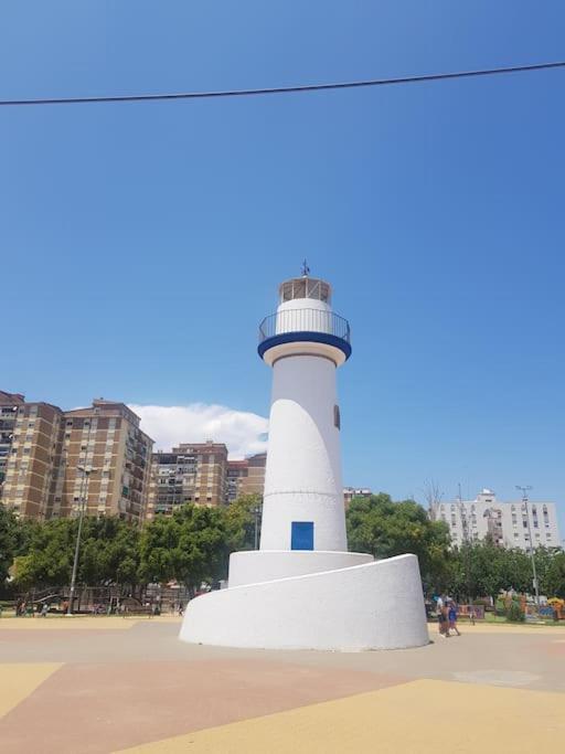 Apartamento Malaga 300 Metros De La Playa ภายนอก รูปภาพ